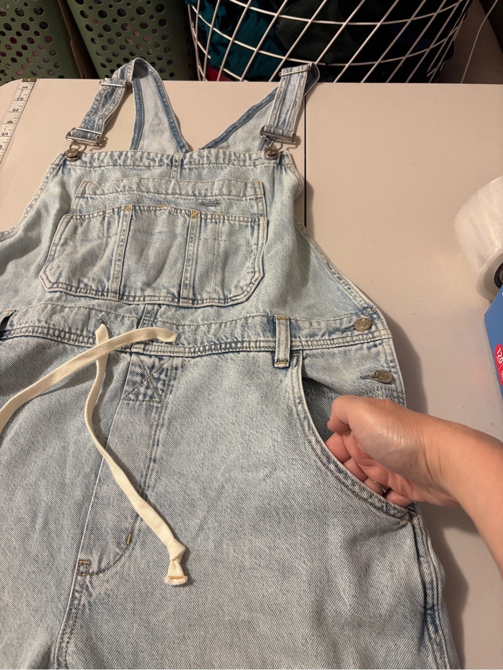 GAP Y2K Baggy Overalls Size Large Light Indigo UltraSoft Denim Jeans Streetwear - Picture 6 of 16